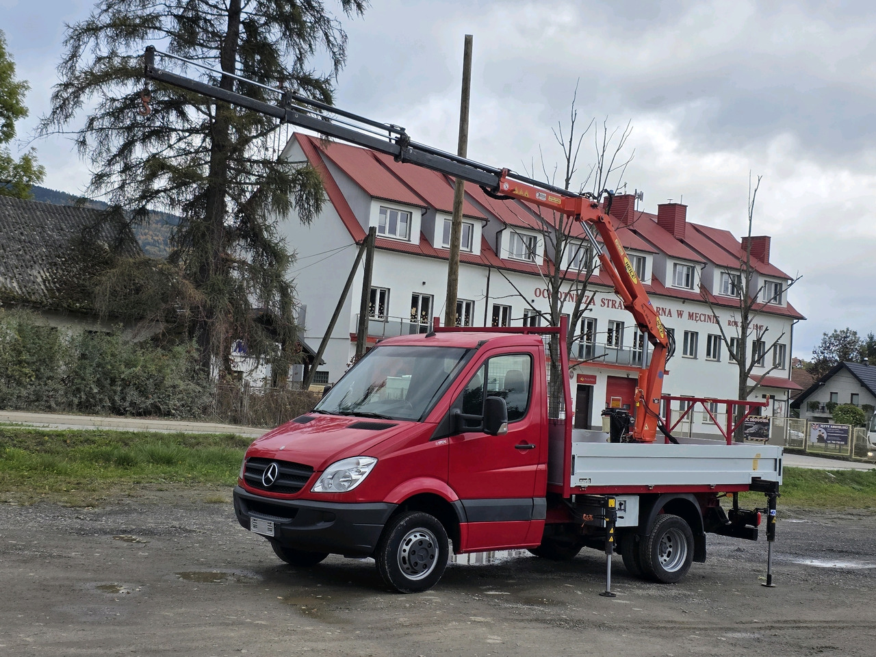 Mercedes-Benz Sprinter 418 CDI Skrzynia +HDS 10.5 M +Pilot ! 87000km ! - Flatbed van: picture 2 Mercedes-Benz Sprinter 418 CDI Skrzynia +HDS 10.5 M +Pilot ! 87000km ! - Flatbed van: picture 2