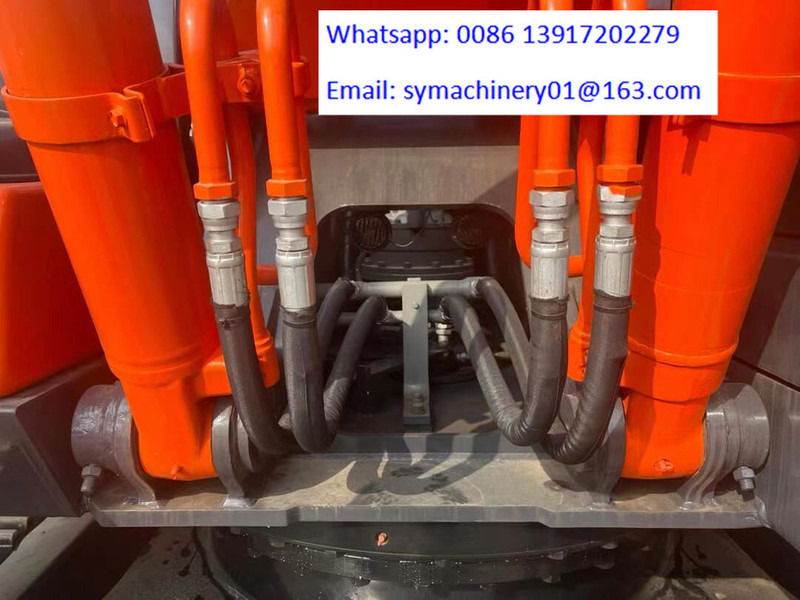 Hitachi ZX200 - Crawler excavator: picture 5 Hitachi ZX200 - Crawler excavator: picture 5