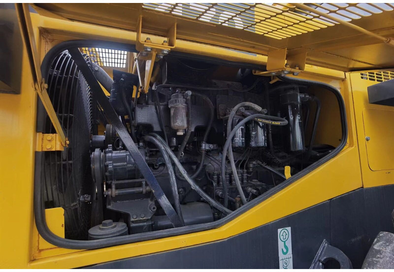 Komatsu WA470 - Wheel loader: picture 2 Komatsu WA470 - Wheel loader: picture 2