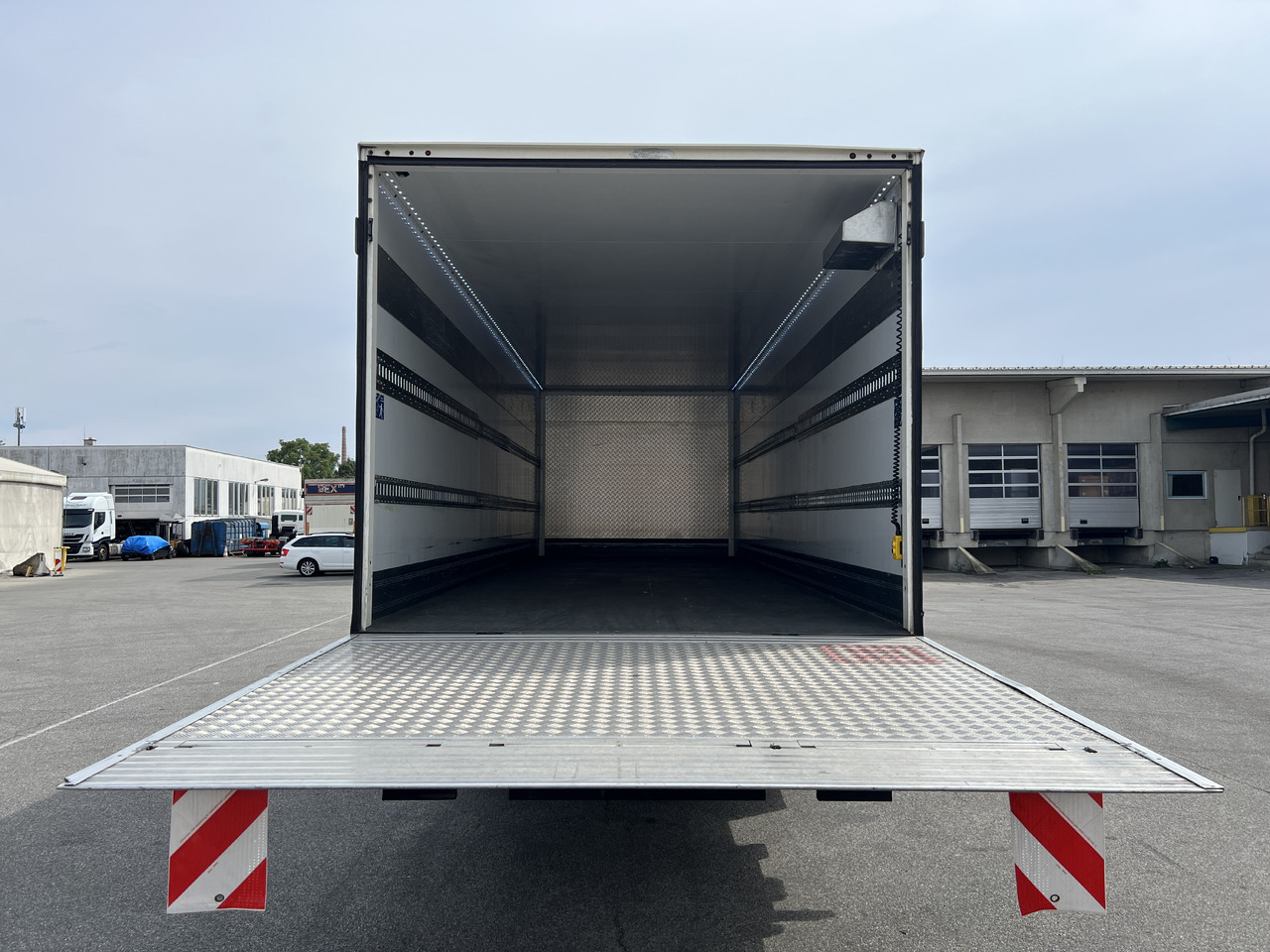 Box truck MAN TGM 18.320 LBW | Klima | Navi | Kamera: picture 9