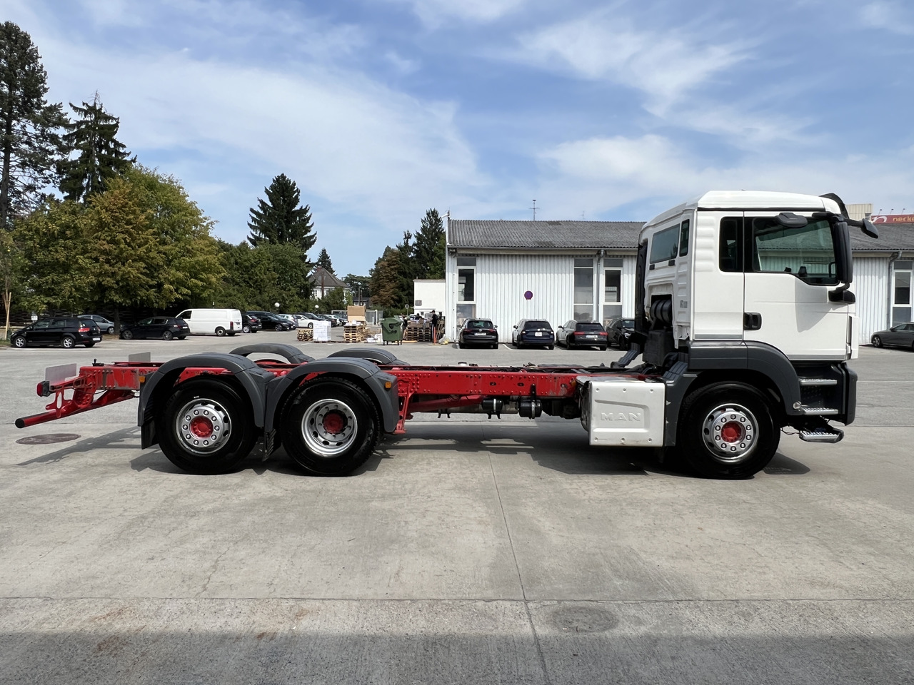 MAN TGS 26 510 Lenk-Liftachse | Retarder | Klima - Cab chassis truck: picture 3 MAN TGS 26 510 Lenk-Liftachse | Retarder | Klima - Cab chassis truck: picture 3