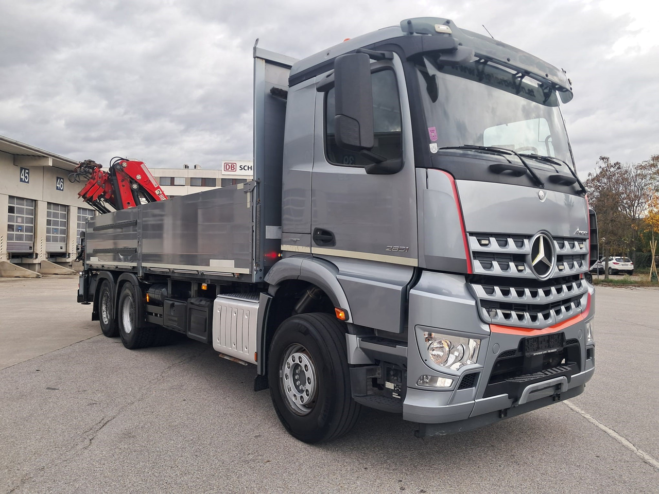 MERCEDES-BENZ AROCS 28.51 | 6x4| Retarder |Kran |Klima | Euro 6 - Dropside/ Flatbed truck, Crane truck: picture 2 MERCEDES-BENZ AROCS 28.51 | 6x4| Retarder |Kran |Klima | Euro 6 - Dropside/ Flatbed truck, Crane truck: picture 2