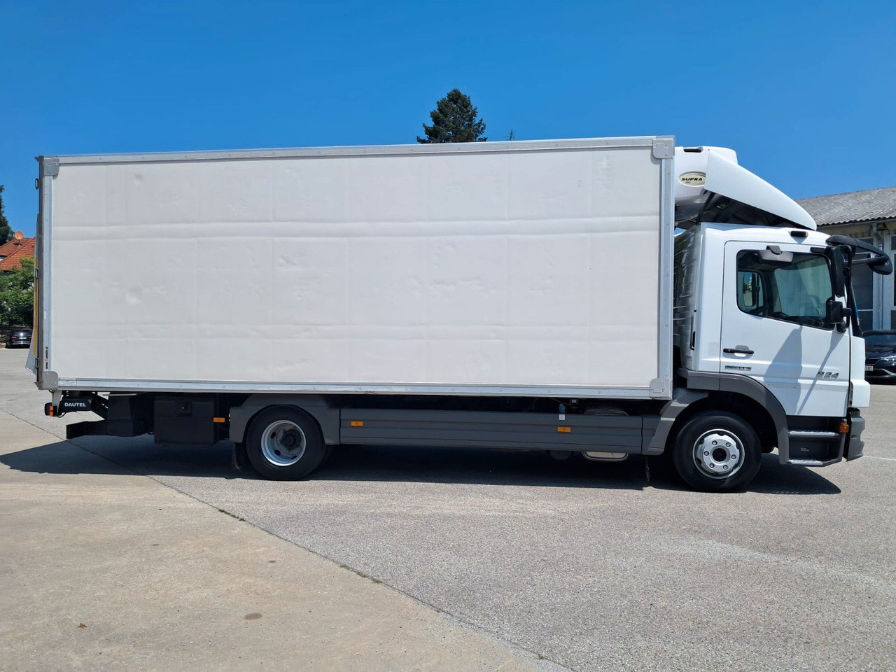 Mercedes-Benz Atego 824 Kühlkoffer | LBW | Klima | Diff - Refrigerator truck: picture 4 Mercedes-Benz Atego 824 Kühlkoffer | LBW | Klima | Diff - Refrigerator truck: picture 4