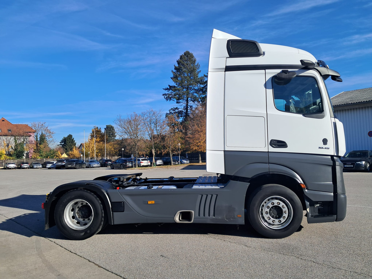 MERCEDES-BENZ Actros 18 45 | Retarder | Standklima | 4 Stück MP5 - Tractor unit: picture 5 MERCEDES-BENZ Actros 18 45 | Retarder | Standklima | 4 Stück MP5 - Tractor unit: picture 5