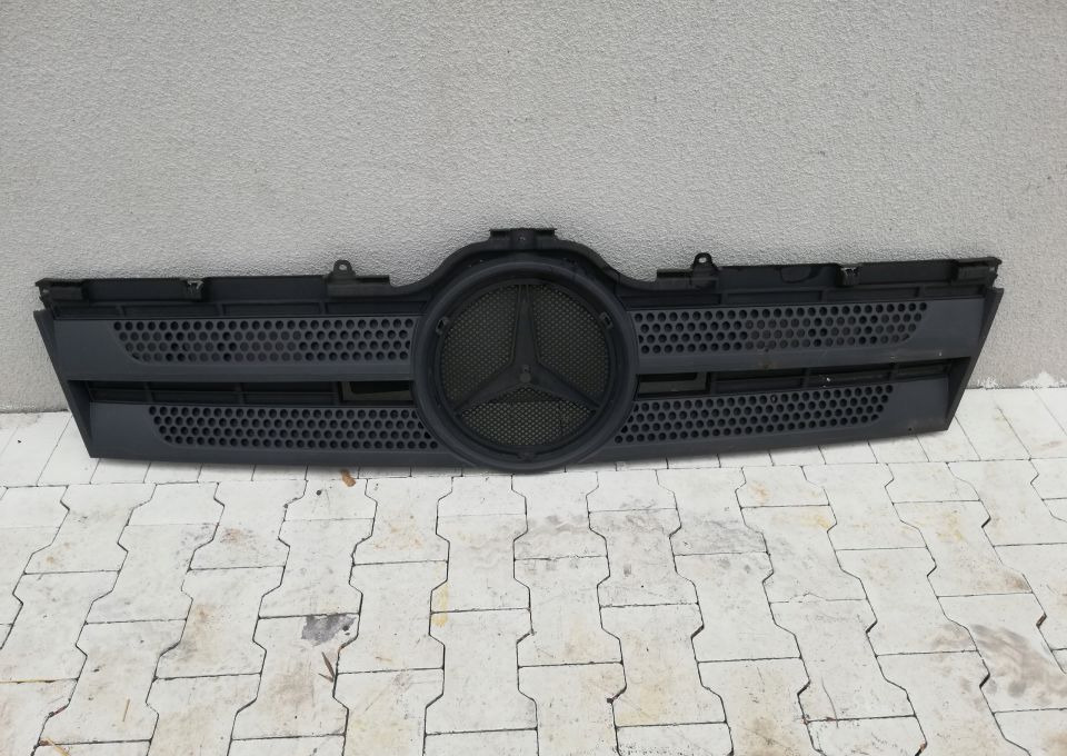 Grill for Truck ATRAPA GRILL MERCEDES ACTROS MP4 ORYGINAŁ: picture 1