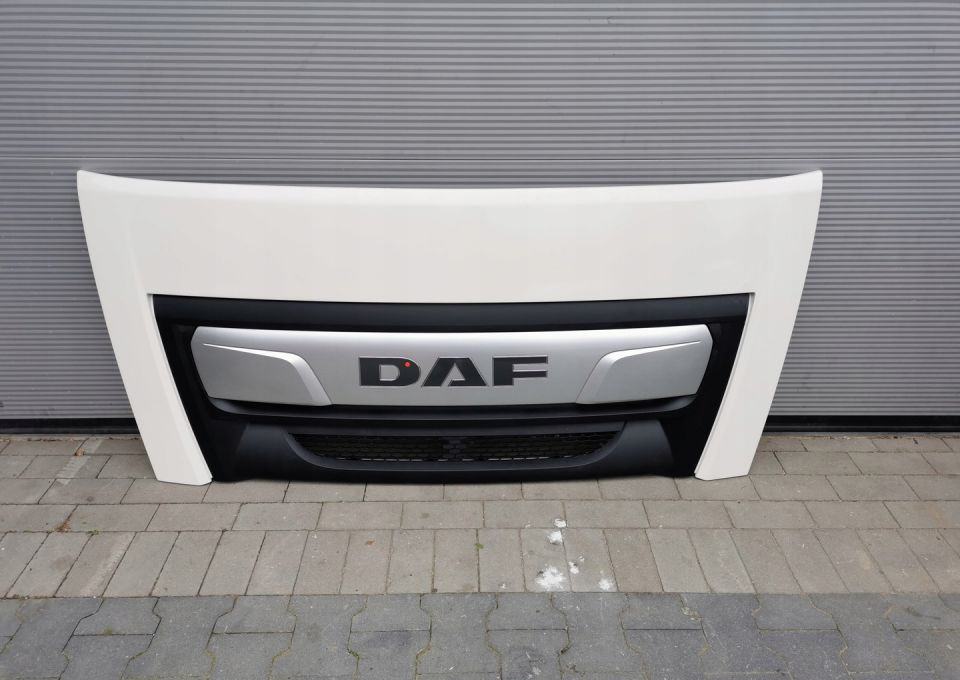 ATRAPA MASKA DAF LF E6. LIFT 82525517 - Hood: picture 1 ATRAPA MASKA DAF LF E6. LIFT 82525517 - Hood: picture 1