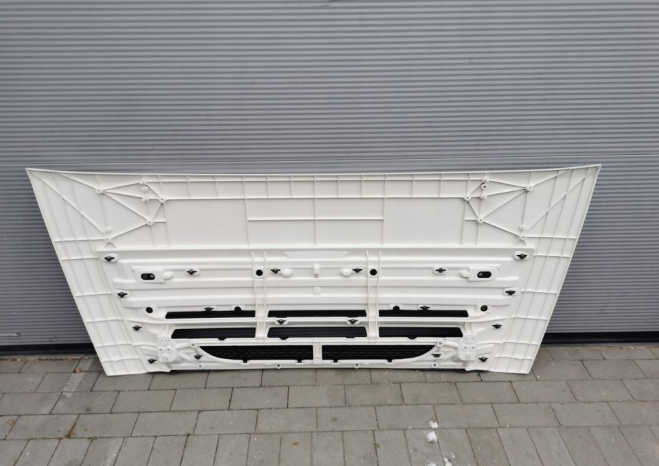 ATRAPA MASKA DAF LF E6. LIFT 82525517 - Hood: picture 4 ATRAPA MASKA DAF LF E6. LIFT 82525517 - Hood: picture 4