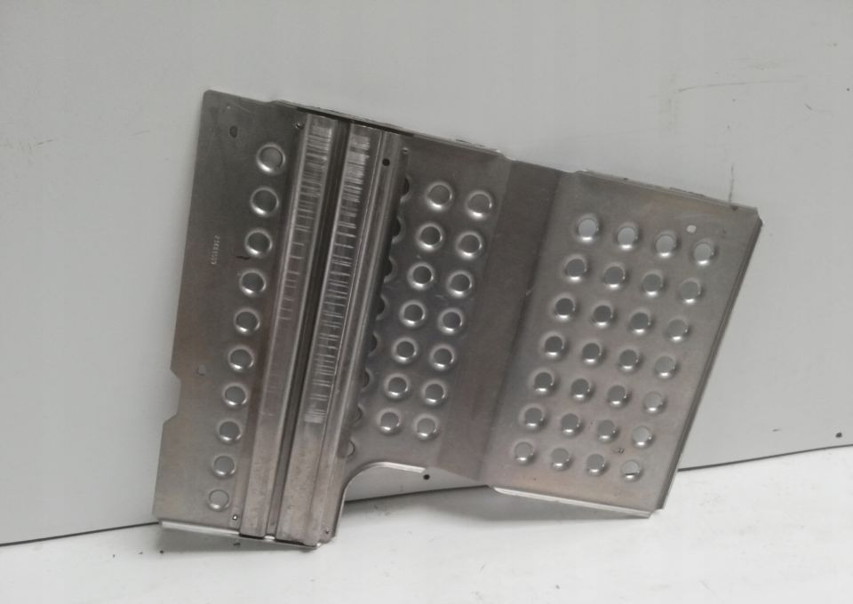 BLACHA PODEST OSŁONA VOLVO FH 21481559 - Exhaust system for Truck: picture 2 BLACHA PODEST OSŁONA VOLVO FH 21481559 - Exhaust system for Truck: picture 2