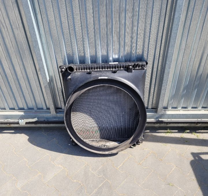 CHLODNICA WODY IVECO EUROCARGO SZCZELNA 504286346 - Radiator for Truck: picture 1 CHLODNICA WODY IVECO EUROCARGO SZCZELNA 504286346 - Radiator for Truck: picture 1