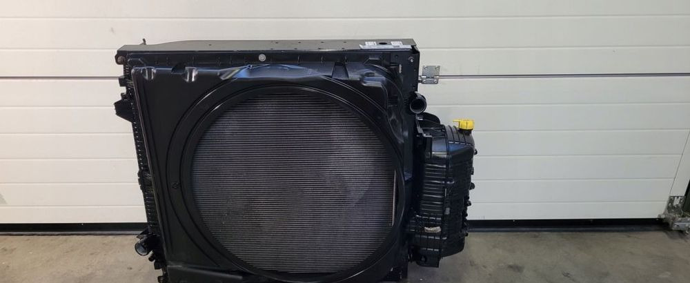 CHLODNICE MAN TGX E6 SZCZELNE ORYGINAŁ 90cm. - Radiator for Truck: picture 1 CHLODNICE MAN TGX E6 SZCZELNE ORYGINAŁ 90cm. - Radiator for Truck: picture 1