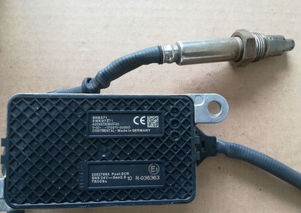 CZUJNIK NOX VOLVO 22827993 - Sensor: picture 1 CZUJNIK NOX VOLVO 22827993 - Sensor: picture 1