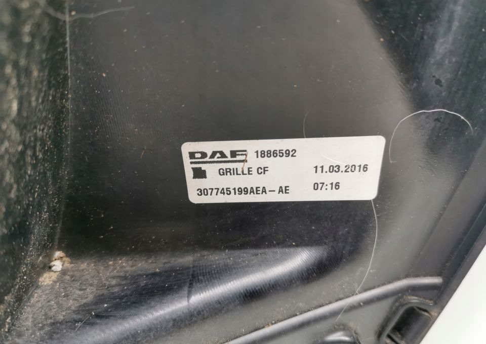GRILL ATRAPA DAF CF EURO6 1886592 ORYGINAŁ - Grill for Truck: picture 4 GRILL ATRAPA DAF CF EURO6 1886592 ORYGINAŁ - Grill for Truck: picture 4