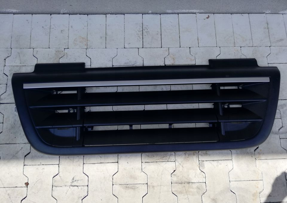 GRILL ATRAPA DAF CF NOWY ORYGINAŁ 1784453 - Hood: picture 1 GRILL ATRAPA DAF CF NOWY ORYGINAŁ 1784453 - Hood: picture 1
