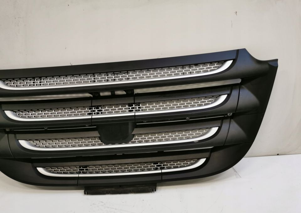 GRILL ATRAPA DAF XF 106 lift ORYGINAŁ 2048272 - Grill for Truck: picture 3 GRILL ATRAPA DAF XF 106 lift ORYGINAŁ 2048272 - Grill for Truck: picture 3