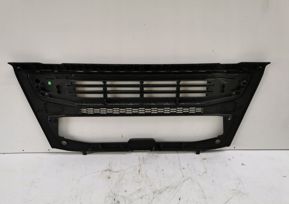 GRILL ATRAPA VOLVO FM FMX EURO 6 ORYGINAŁ - Hood: picture 3 GRILL ATRAPA VOLVO FM FMX EURO 6 ORYGINAŁ - Hood: picture 3