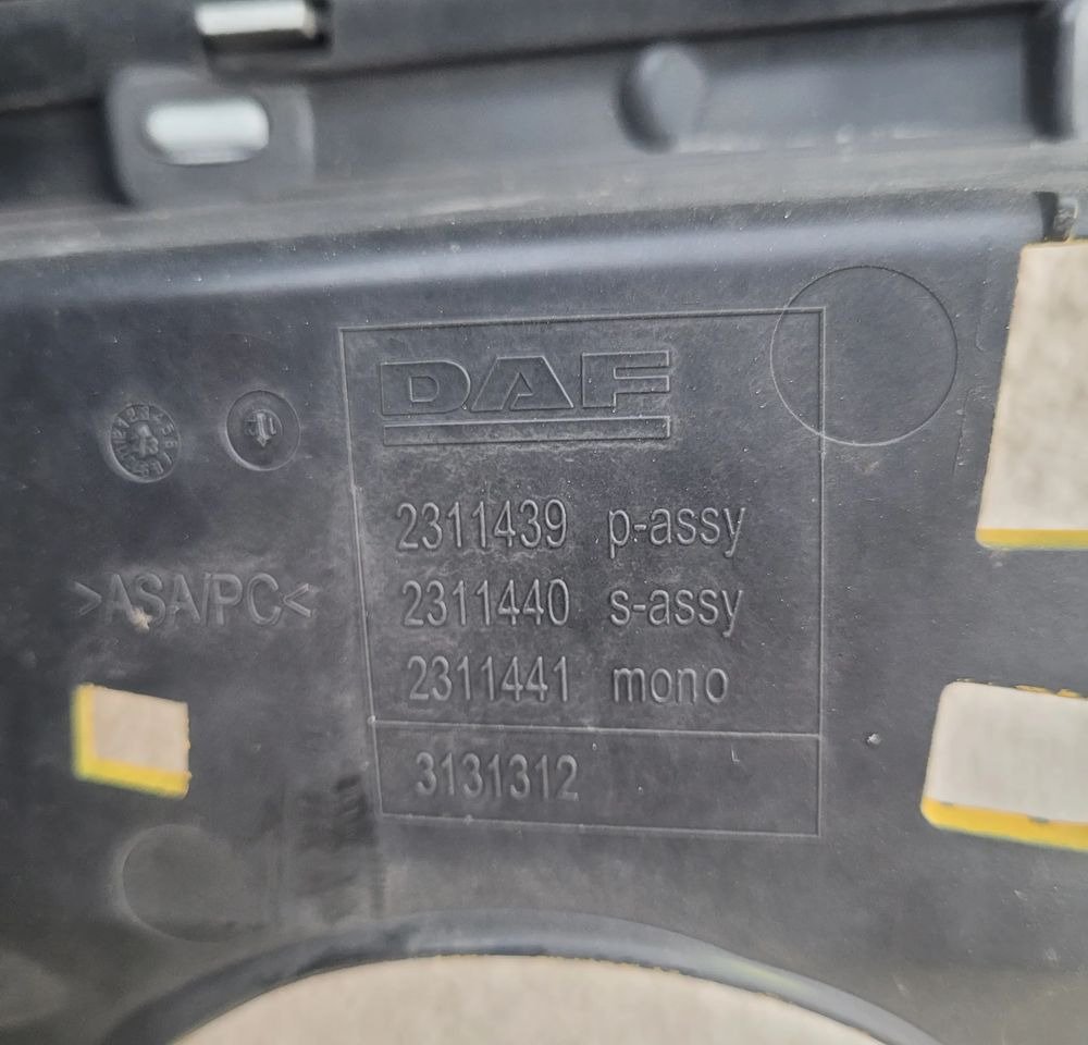 GRILL DAF XG ORYGINAŁ USZKODZONA 2311439 CHWALIM116 - Grill for Truck: picture 4 GRILL DAF XG ORYGINAŁ USZKODZONA 2311439 CHWALIM116 - Grill for Truck: picture 4