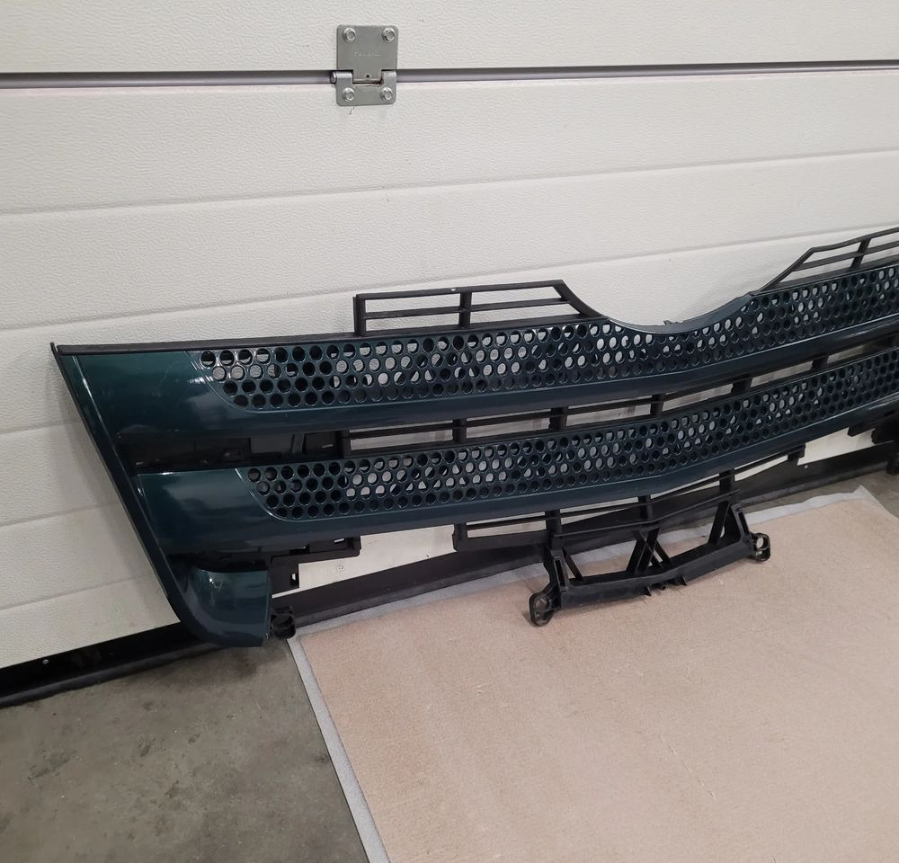 GRILL MERCEDES ACTROS MP4 ORYGINAŁ - Body and exterior for Truck: picture 3 GRILL MERCEDES ACTROS MP4 ORYGINAŁ - Body and exterior for Truck: picture 3