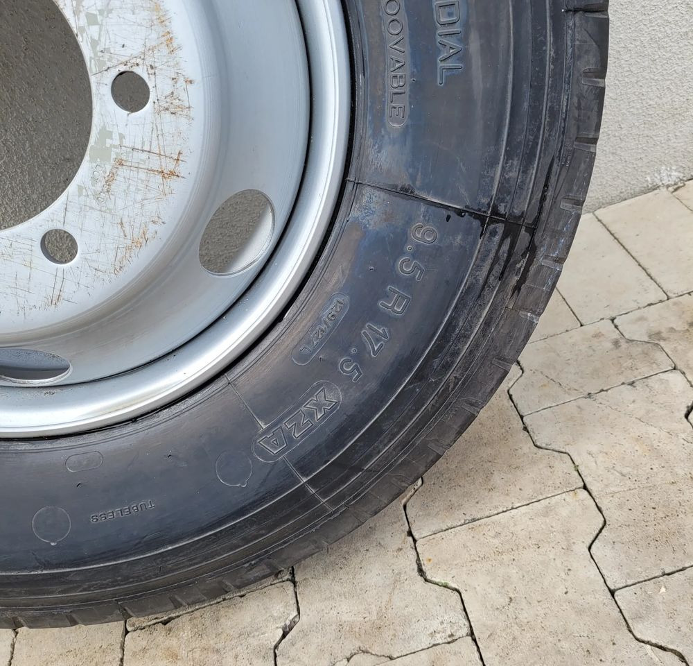 KOŁO 9.5 R 17.5 XZA MICHELIN - Wheels and tires for Truck: picture 3 KOŁO 9.5 R 17.5 XZA MICHELIN - Wheels and tires for Truck: picture 3
