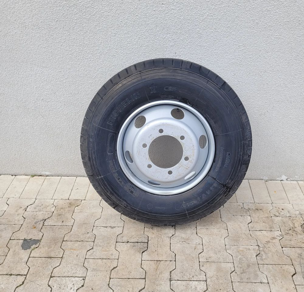 KOŁO 9.5 R 17.5 XZA MICHELIN - Wheels and tires for Truck: picture 1 KOŁO 9.5 R 17.5 XZA MICHELIN - Wheels and tires for Truck: picture 1