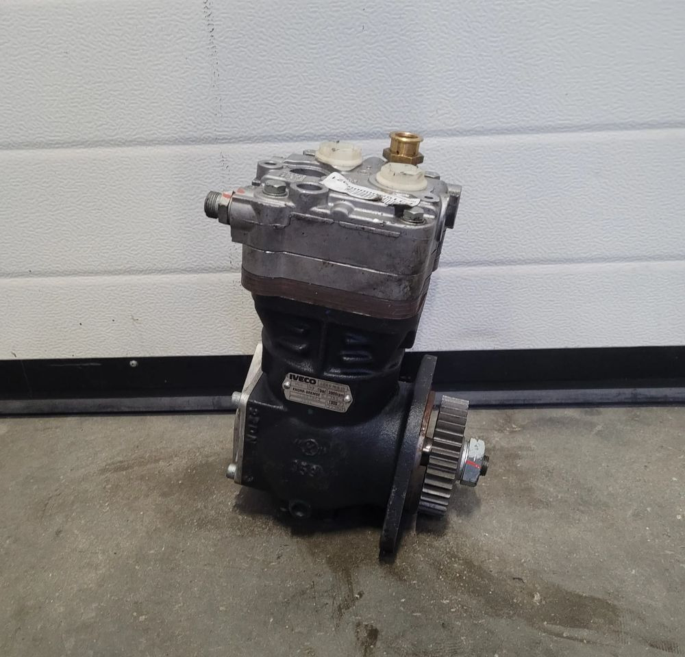 KOMPRESOR IVECO ORYGINAŁ OM 504016818 CHWALIM116 - Air brake compressor for Truck: picture 1 KOMPRESOR IVECO ORYGINAŁ OM 504016818 CHWALIM116 - Air brake compressor for Truck: picture 1