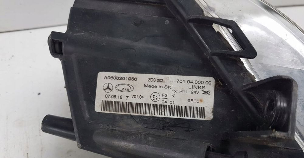 LAMPA HALOGEN MERCEDES ANTOS A9608201956 - Headlight for Truck: picture 3 LAMPA HALOGEN MERCEDES ANTOS A9608201956 - Headlight for Truck: picture 3