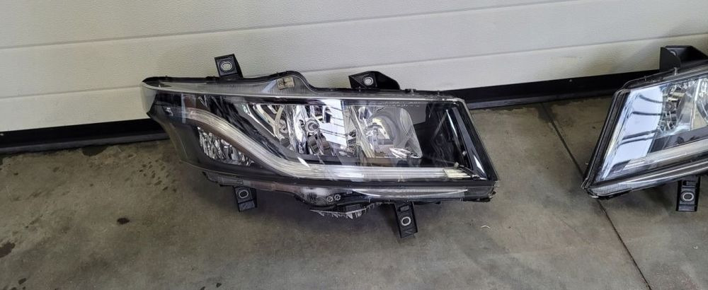 LAMPY IVECO S WAY KOMPLET ORYGINAŁ - Headlight: picture 3 LAMPY IVECO S WAY KOMPLET ORYGINAŁ - Headlight: picture 3