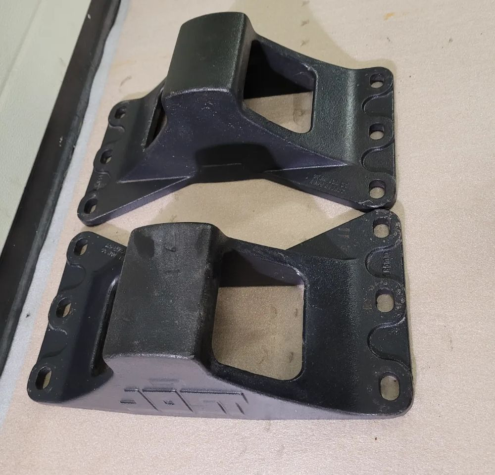 ŁAPY MOCOWANIE SIODŁA JOST 185MM - Fifth wheel coupling for Truck: picture 2 ŁAPY MOCOWANIE SIODŁA JOST 185MM - Fifth wheel coupling for Truck: picture 2