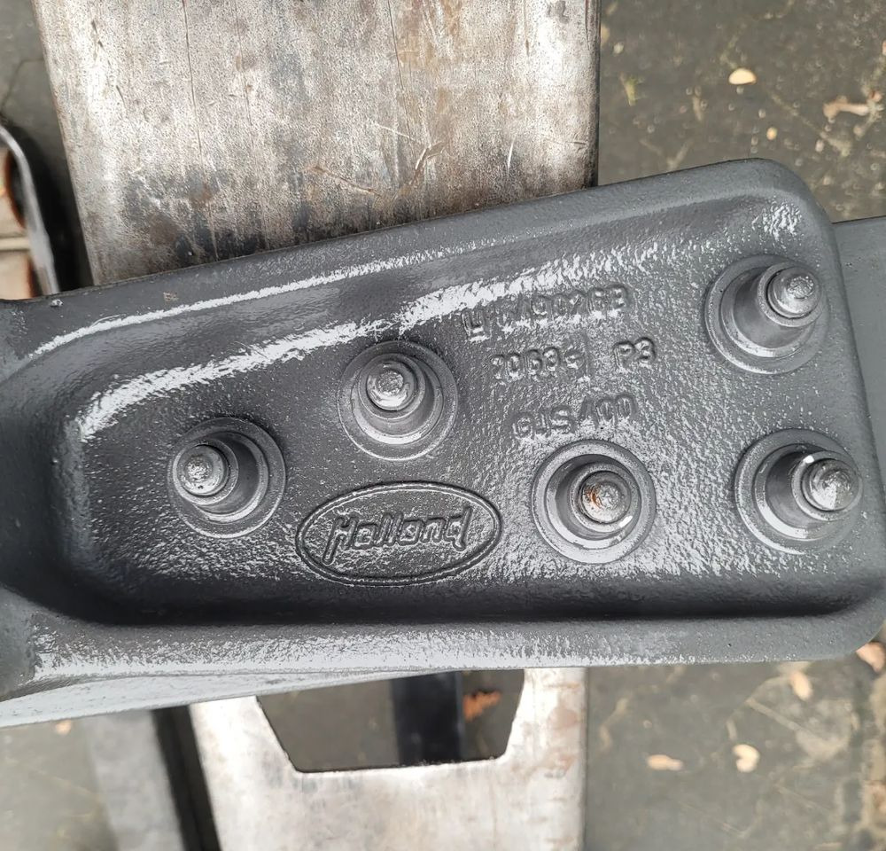 ŁAPY MOCOWANIE SIODLA VOLVO HOLLAND 126239C - Fifth wheel coupling for Truck: picture 5 ŁAPY MOCOWANIE SIODLA VOLVO HOLLAND 126239C - Fifth wheel coupling for Truck: picture 5