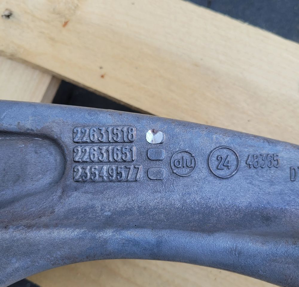 MOCOWANIE WSPORNIK VOLVO FH4 FH5 22631518 - Body and exterior for Truck: picture 2 MOCOWANIE WSPORNIK VOLVO FH4 FH5 22631518 - Body and exterior for Truck: picture 2