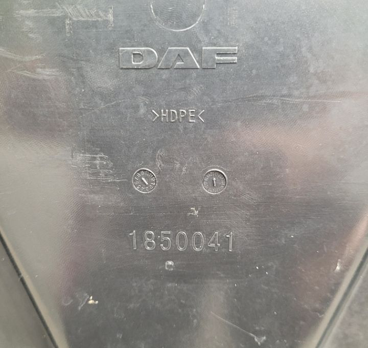 OBUDOWA POKRYWA AKUMULATOROW DAF XF 106 ORYGINAL 1850041 - Body and exterior for Truck: picture 3 OBUDOWA POKRYWA AKUMULATOROW DAF XF 106 ORYGINAL 1850041 - Body and exterior for Truck: picture 3