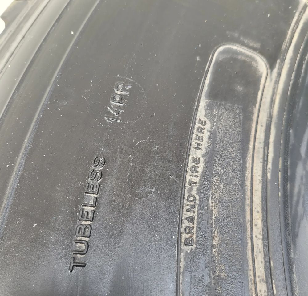 OPONA MICHELIN 10R XZA R 22.5 CENA ZA SZT. - Tire for Truck: picture 2 OPONA MICHELIN 10R XZA R 22.5 CENA ZA SZT. - Tire for Truck: picture 2