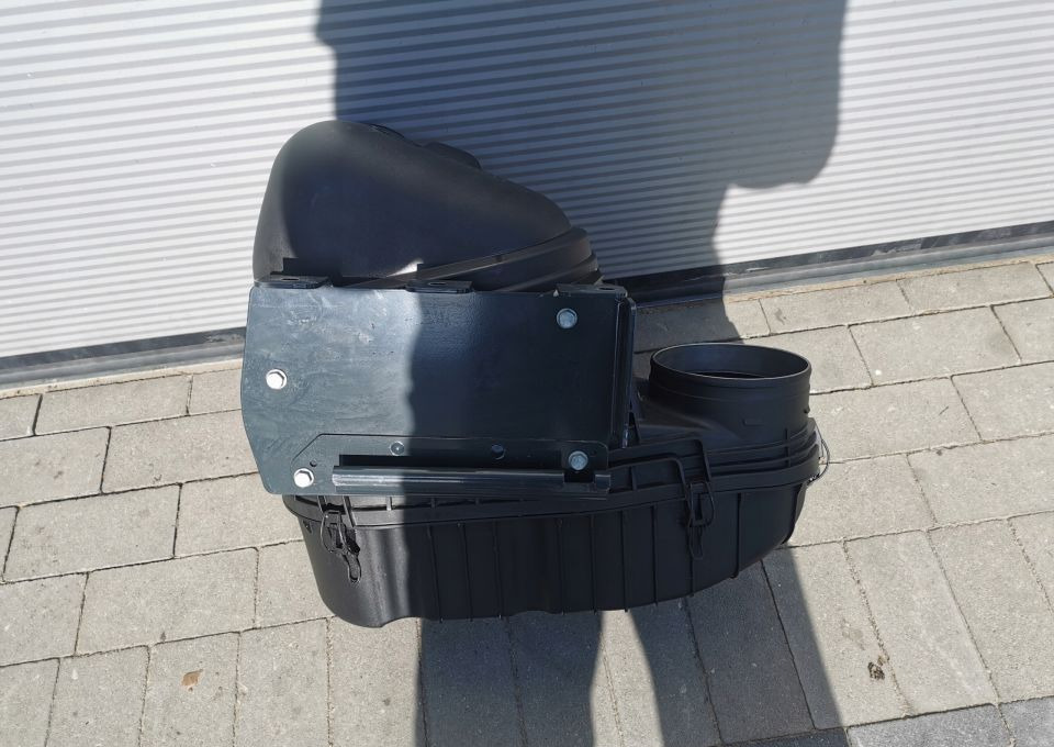 Obudowa filtra powietrza iveco eurocargo 580155845 - Air filter: picture 4 Obudowa filtra powietrza iveco eurocargo 580155845 - Air filter: picture 4