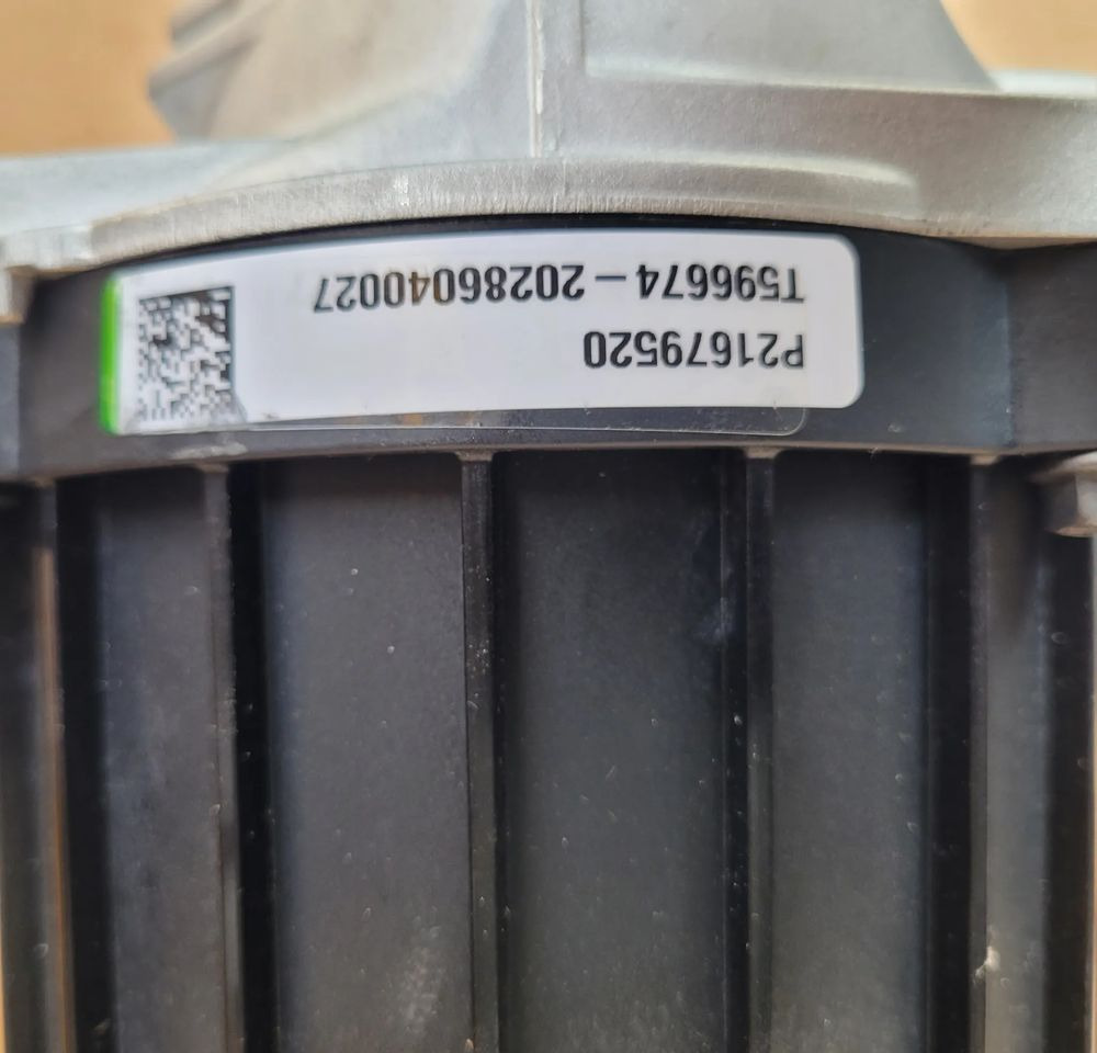 PODSTAWA OLEJU VOLVO FH4 FH5 P21679520 NOWY ORYGINAŁ - Fuel system for Truck: picture 3 PODSTAWA OLEJU VOLVO FH4 FH5 P21679520 NOWY ORYGINAŁ - Fuel system for Truck: picture 3