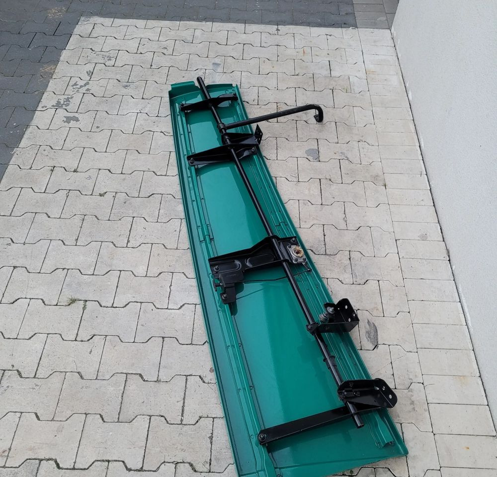 SPOJLER ZAKABINOWY VOLVO FH4 ORYGINAŁ LH +MOCOWANIE - Aerodynamics/ Spoiler for Truck: picture 2 SPOJLER ZAKABINOWY VOLVO FH4 ORYGINAŁ LH +MOCOWANIE - Aerodynamics/ Spoiler for Truck: picture 2