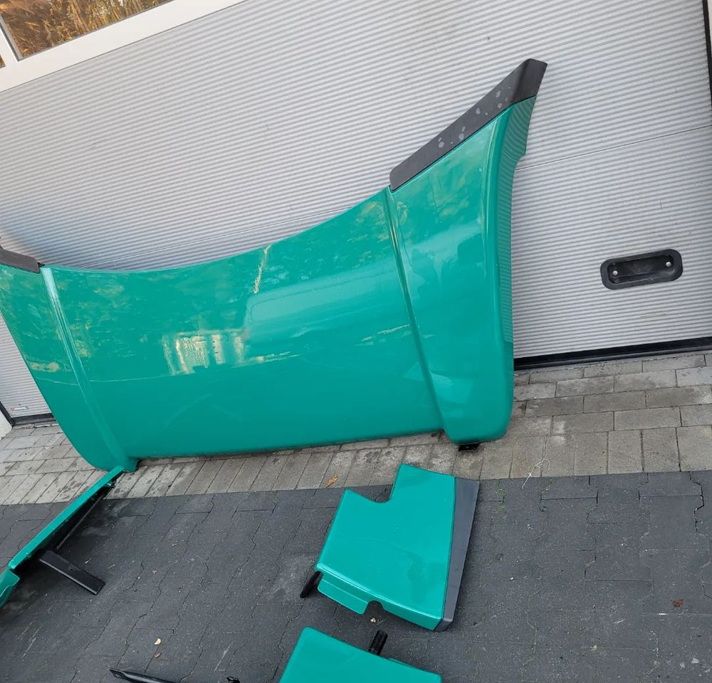 SPOJLERY ZAKABINOWE OWIEWKI VOLVO FH4 LFT ORYGINAŁ GLOBETROTTER - Aerodynamics/ Spoiler for Truck: picture 4 SPOJLERY ZAKABINOWE OWIEWKI VOLVO FH4 LFT ORYGINAŁ GLOBETROTTER - Aerodynamics/ Spoiler for Truck: picture 4