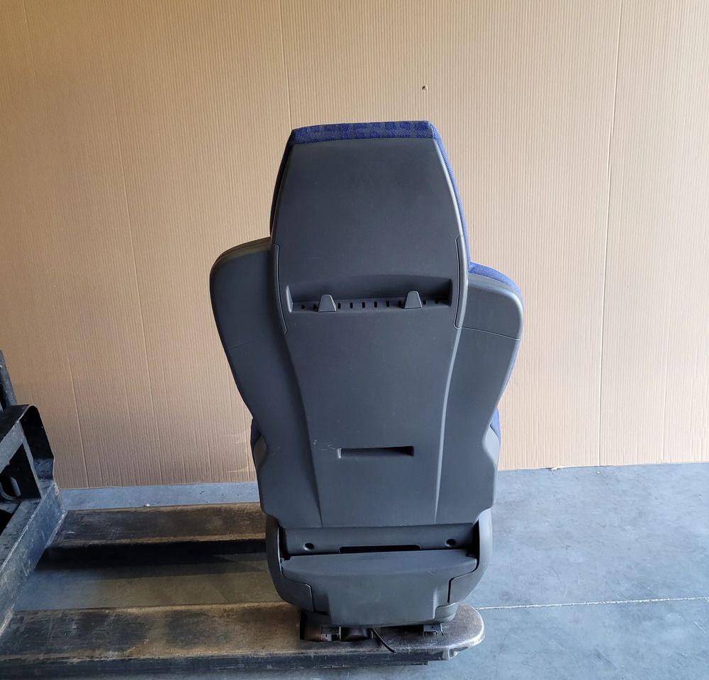 FOTEL KIEROWCY MAN TGX TGA TGS JAK NOWY ORYGINAŁ CHWALIM116 - Spare parts for Truck: picture 5 FOTEL KIEROWCY MAN TGX TGA TGS JAK NOWY ORYGINAŁ CHWALIM116 - Spare parts for Truck: picture 5