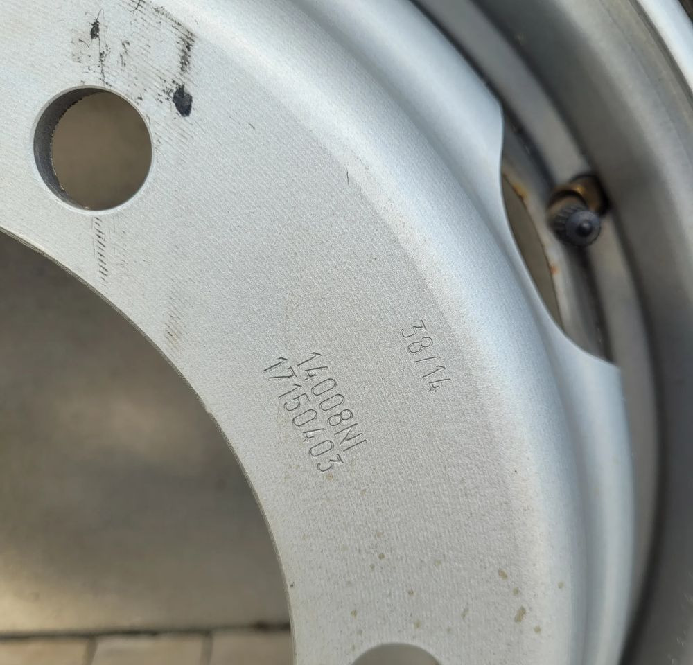 ZAPAS KOLO MIDLUM D 205/75 R17.5 LSR1+ CONTINENTAL - Tire for Truck: picture 3 ZAPAS KOLO MIDLUM D 205/75 R17.5 LSR1+ CONTINENTAL - Tire for Truck: picture 3