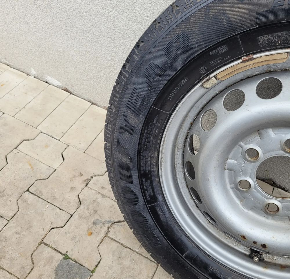 ZAPAS KOLO SPRINTER CRAFTER 235/65 R16C GOODYEAR - Wheel and tire package for Van: picture 4 ZAPAS KOLO SPRINTER CRAFTER 235/65 R16C GOODYEAR - Wheel and tire package for Van: picture 4