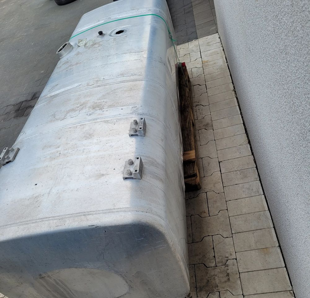 ZBIORNIK PALIWA MAN TGX TGS 200X60X70CM - Fuel tank for Truck: picture 4 ZBIORNIK PALIWA MAN TGX TGS 200X60X70CM - Fuel tank for Truck: picture 4