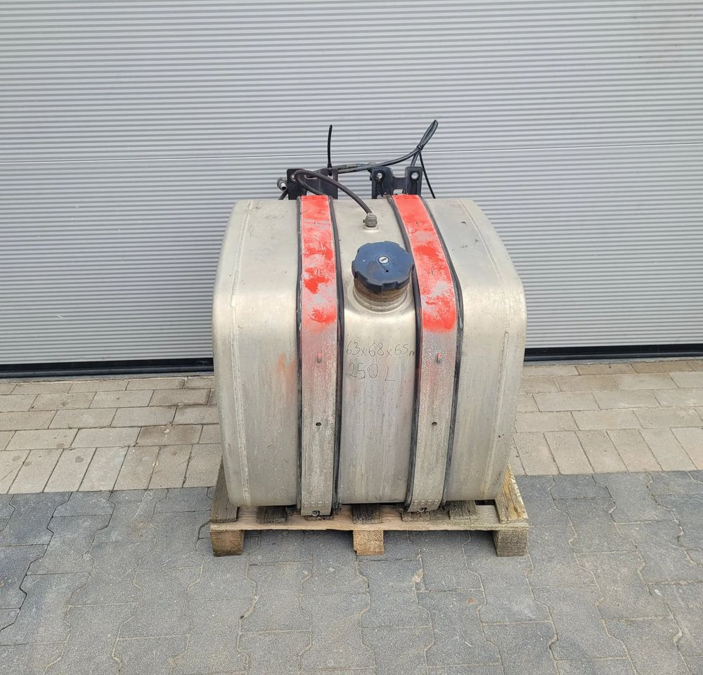 ZBIORNIK PALIWA MAN TGX TGS TGA 250L 63X68X65CM - Fuel system for Truck: picture 1 ZBIORNIK PALIWA MAN TGX TGS TGA 250L 63X68X65CM - Fuel system for Truck: picture 1