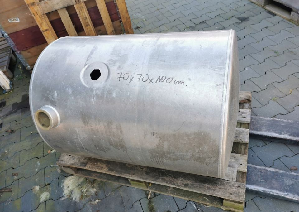 ZBIORNIK PALIWA VOLVO FH STARY TYP 20375376 - Fuel tank for Truck: picture 1 ZBIORNIK PALIWA VOLVO FH STARY TYP 20375376 - Fuel tank for Truck: picture 1