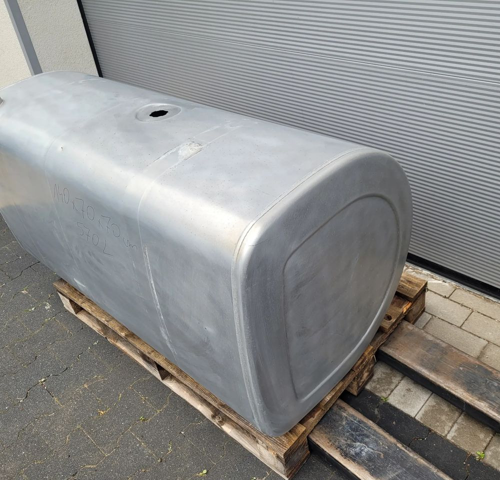 ZBIORNIK PALIWA VOLVO FH4 21516453 570L 140X70X70CM CHWALIM116 - Fuel tank for Truck: picture 3 ZBIORNIK PALIWA VOLVO FH4 21516453 570L 140X70X70CM CHWALIM116 - Fuel tank for Truck: picture 3
