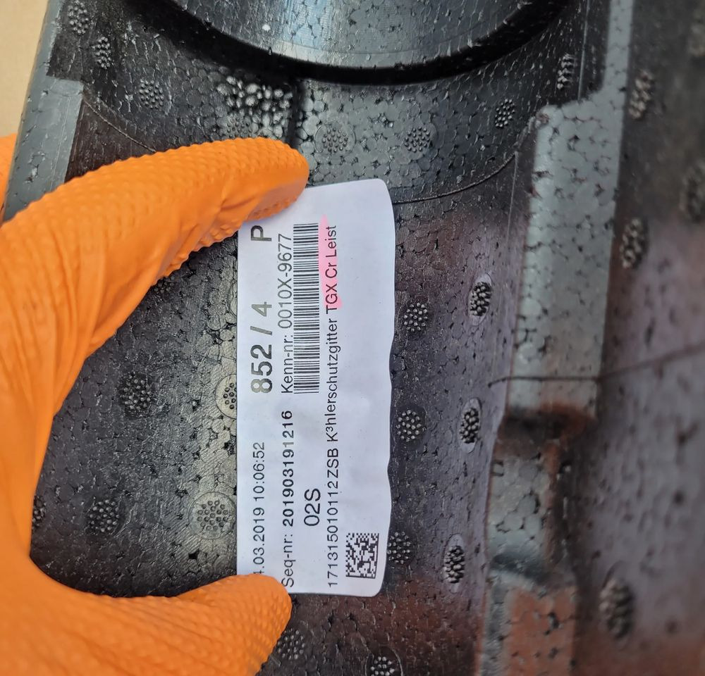 ZDERZAK MAN TGX E6 CHROM LIFT NOWY ORYGINAŁ CHWALIM116 - Bumper for Truck: picture 4 ZDERZAK MAN TGX E6 CHROM LIFT NOWY ORYGINAŁ CHWALIM116 - Bumper for Truck: picture 4