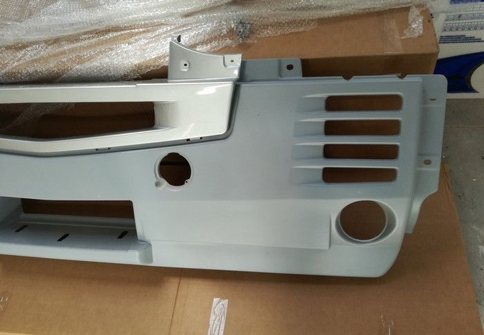 ZDERZAK RENAULT MAGNUM DXI NOWY - Bumper: picture 3 ZDERZAK RENAULT MAGNUM DXI NOWY - Bumper: picture 3