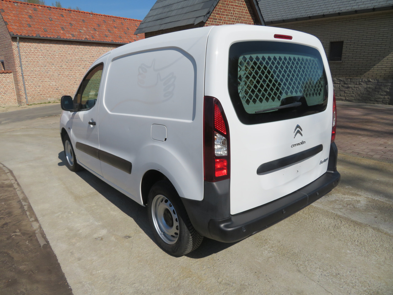CITROËN Berlingo 1.6 BlueHDi CLUB - Panel van: picture 5 CITROËN Berlingo 1.6 BlueHDi CLUB - Panel van: picture 5