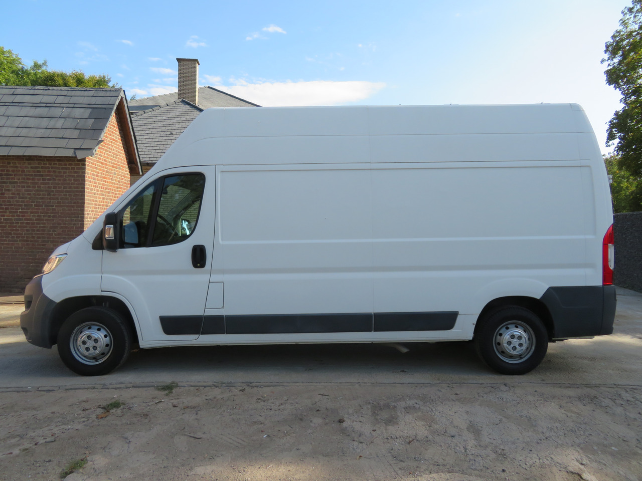 Citroën Jumper Club - L3H3 2.0BlueHDi - Laadbrug - Panel van: picture 4 Citroën Jumper Club - L3H3 2.0BlueHDi - Laadbrug - Panel van: picture 4