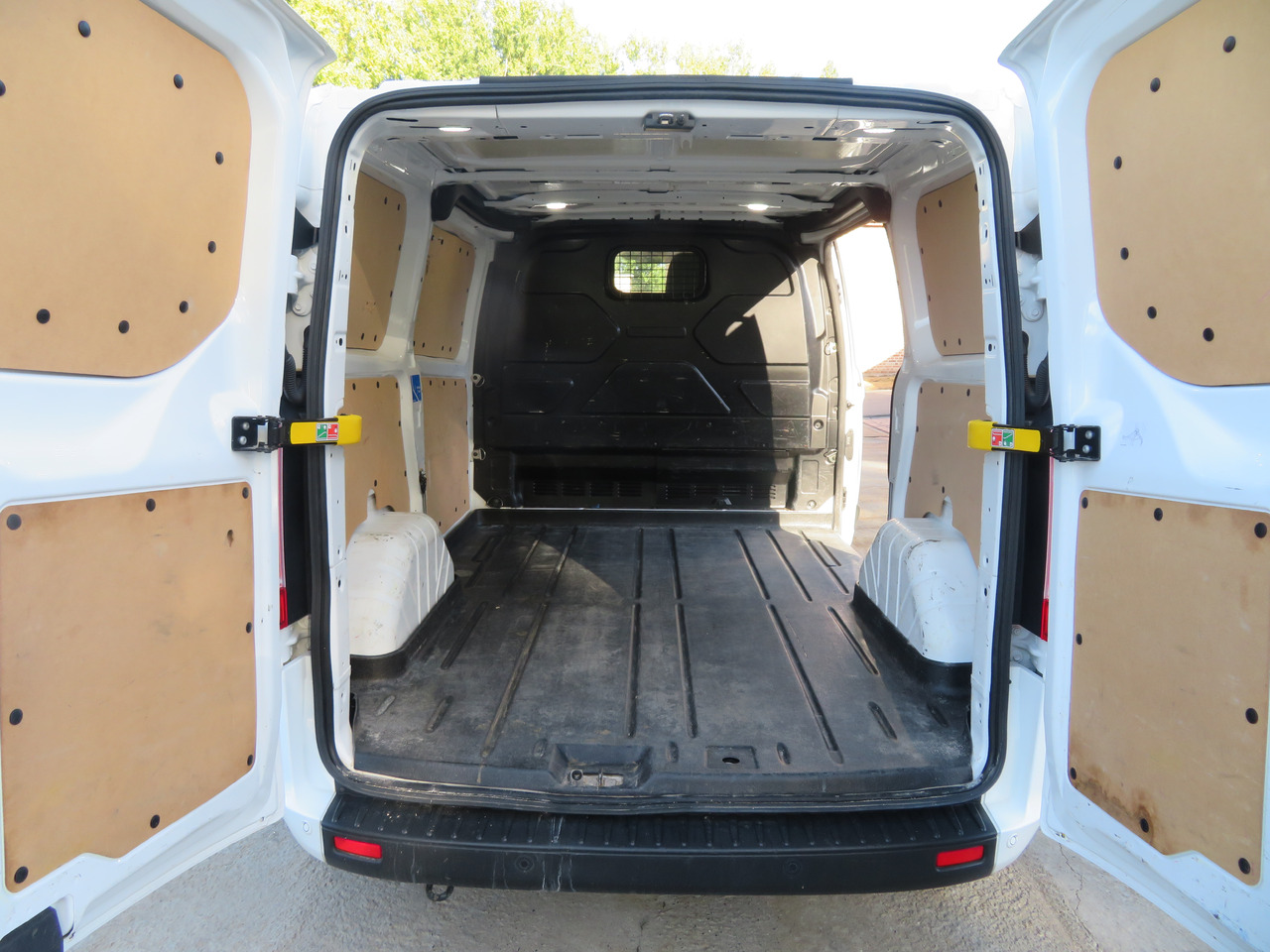 Small van Ford Transit Custom 2.0 Trend: picture 10 Small van Ford Transit Custom 2.0 Trend: picture 10