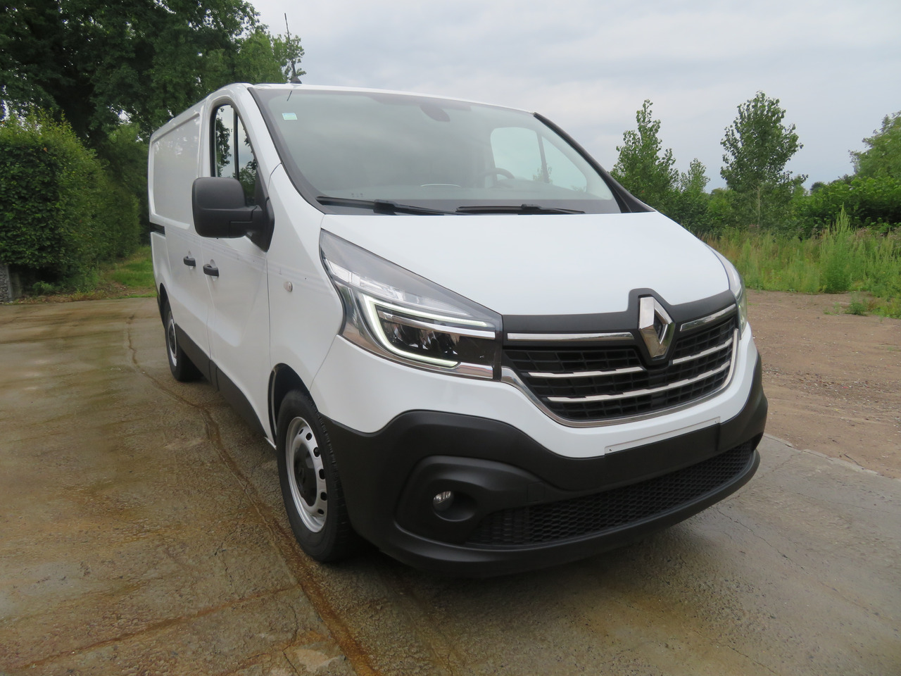 Renault Trafic 2.0dCi Grand Confort - L2H1 - Small van: picture 1 Renault Trafic 2.0dCi Grand Confort - L2H1 - Small van: picture 1