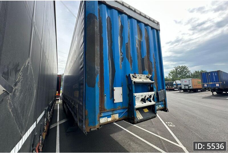Krone SD / Disk brakes - Curtainsider semi-trailer: picture 2 Krone SD / Disk brakes - Curtainsider semi-trailer: picture 2