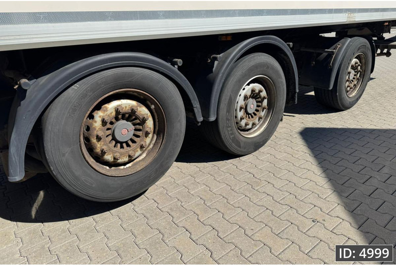 Closed box semi-trailer Krone SD / Disk brakes: picture 6